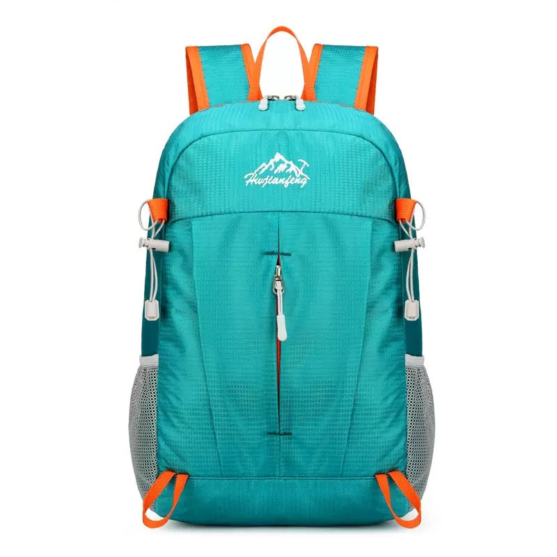 Foldable hiking backpack