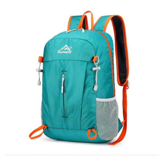 Foldable hiking backpack