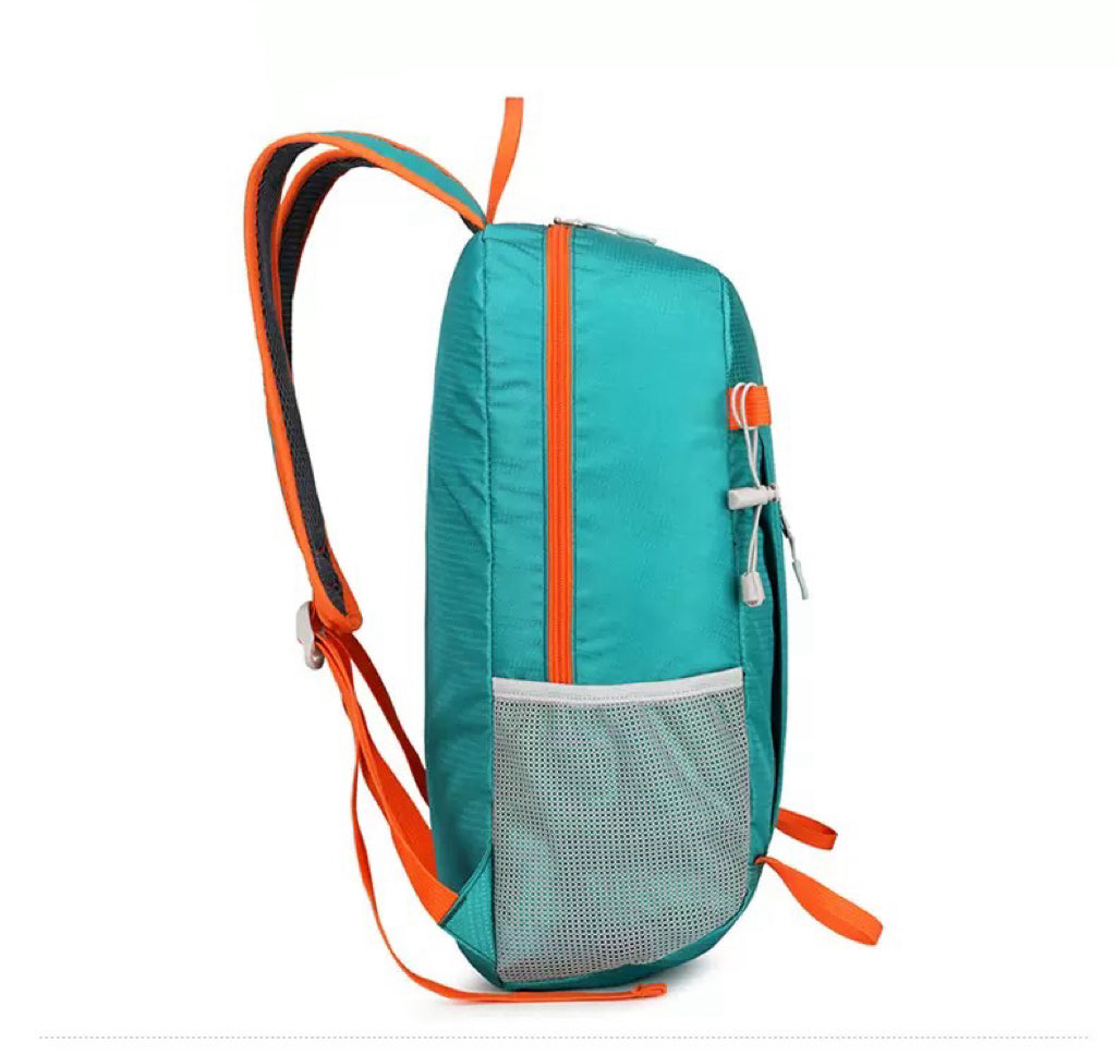 Foldable hiking backpack